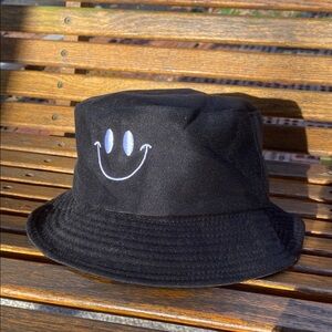 Black Bucket Hat with Smiley Face reversible Khaki cap NWOT